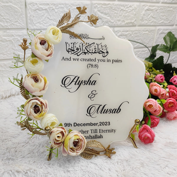 Buy / order Circle shaped resin frame with real dried flower bouquet online in India. And get delivered pan India near me. Order all resin and acrylic handmade art pieces from https://www.thewalloffaith.com/ the official website of wall of faith. It can be used as marriage gift, nikkah gift, engagement gift, couple gift, valentines gift, anniversary gift. It can be keep as table decor in home.