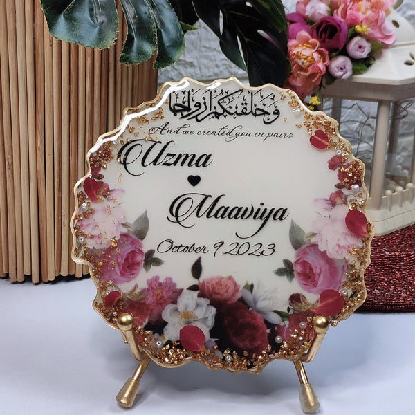 Buy / Order Irregular circle shaped floral pattern resin nikah frame online in India. And get delivered pan India near me. Order all resin and acrylic handmade art pieces from https://www.thewalloffaith.com/ the official website of wall of faith. You can gift this unique frame to couple as a wedding gift, marriage gift, engagement gift, nikkah favour, room decor, table decor. best save the date frame.